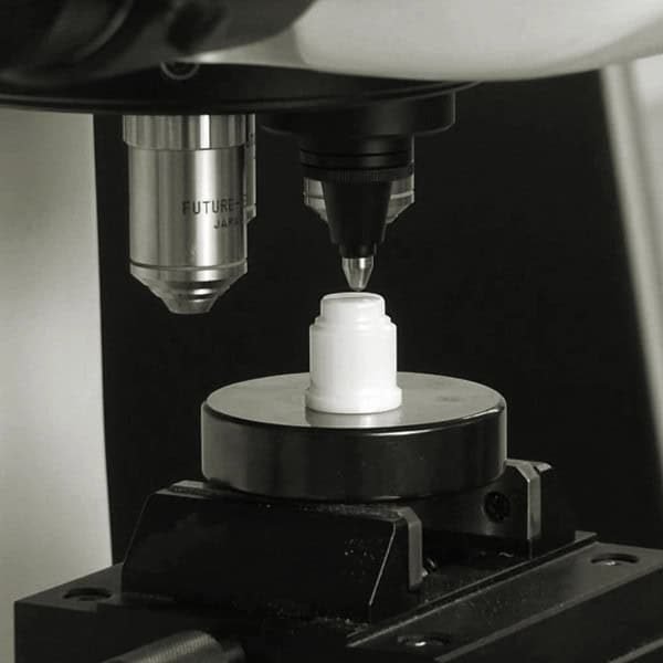 steelceram-servicios_pieza-zr-laboratorio-1